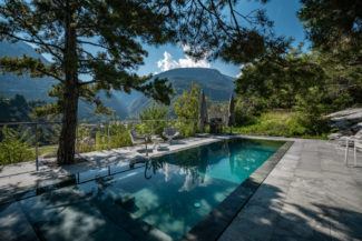 Inspirations de revetement de piscine en pierre naturelle Nicollier