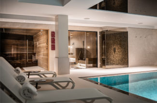 inspiration de piscine intérieure renovation spa Nicollier