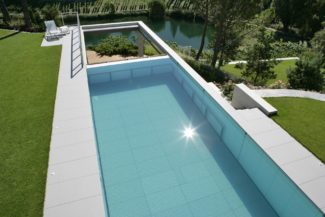 Une piscine à fond mobile en Valais Nicollier