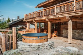 Intégration d'un bain nordique en montagne